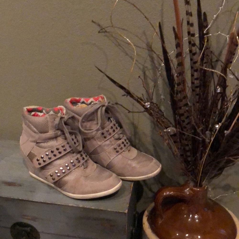 Rampage Platform Tennies